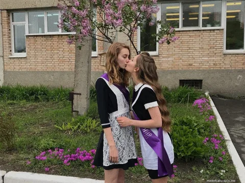 Cita lésbica: busco mujer para intimidad